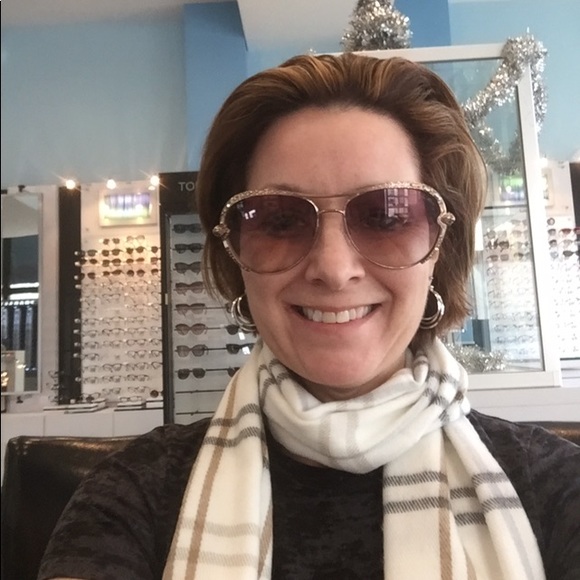 Meet your Posher, Rory - Picture 1 of 1